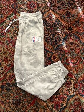 NEW no tag . NBA men’s sz L  Gray Tie-Dye Jogger Sweatpants